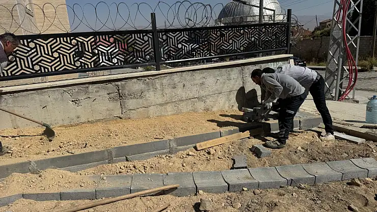 Başkale'de cadde ve sokaklarda düzenleme çalışmaları