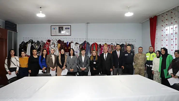 Başkale'de pastacılık kursu sona erdi