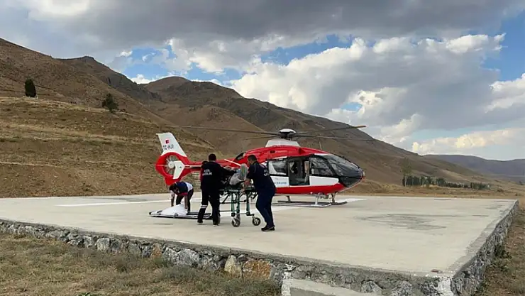Başkale'de rahatsızlanınca helikopterle Van'a getirildi