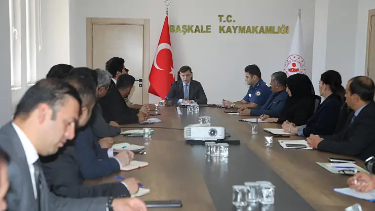 Başkale'de idare şube başkanları toplantısı gerçekleştirildi