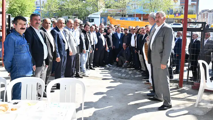 Başkan Özer Vanlılarla kahvaltıda buluştu