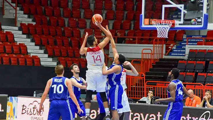 Basketbolun kalbi Denizli'de atacak