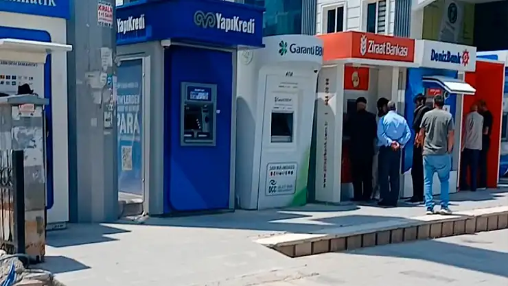 Bayramda bankamatiklerin önü boş kaldı