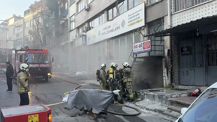 Bayrampaşa'da iplikçide korkutan yangın