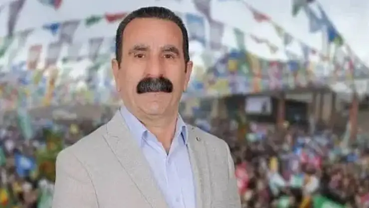Belediye başkanı Van'da gözaltına alındı