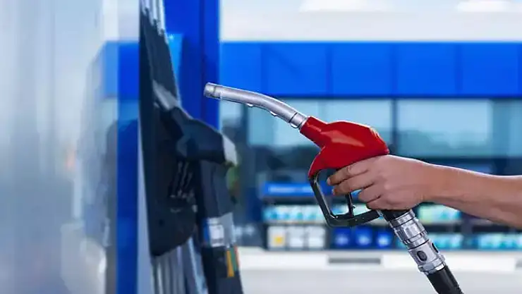 Benzine zam gelecek mi, motorine zam var mı?