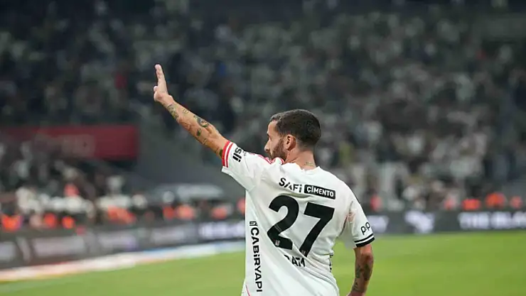 Beşiktaş'ı Rafa Silva sırtlıyor