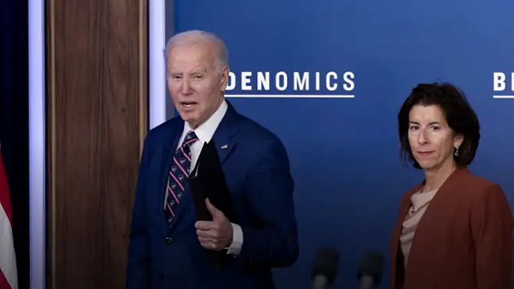 Biden Konuşmayı Yarıda Kesi! ABD'de acil durum...