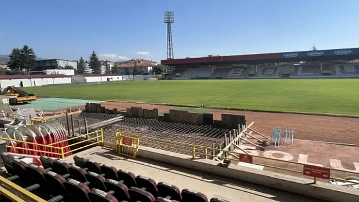 Bolu Atatürk Stadyumu'nda hummalı çalışma