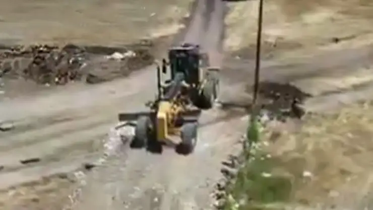 Bucakönü Mahallesi'nde yol çalışması