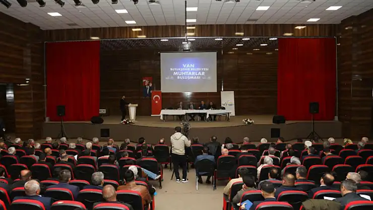 Büyükşehir Belediyesi Genel Sekreteri Akhan, mahalle muhtarlarıyla buluştu