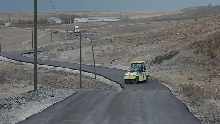 Büyükşehir Belediyesi'nden kırsalda asfalt çalışması