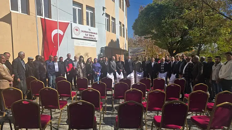 Çaldıran'da 104 ton tohum desteği