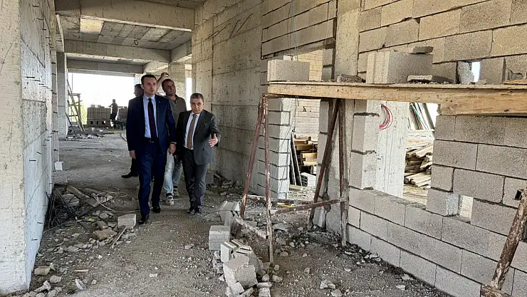 Çaldıran'da 12 derslikli anıttepe ortaokulu yükseliyor