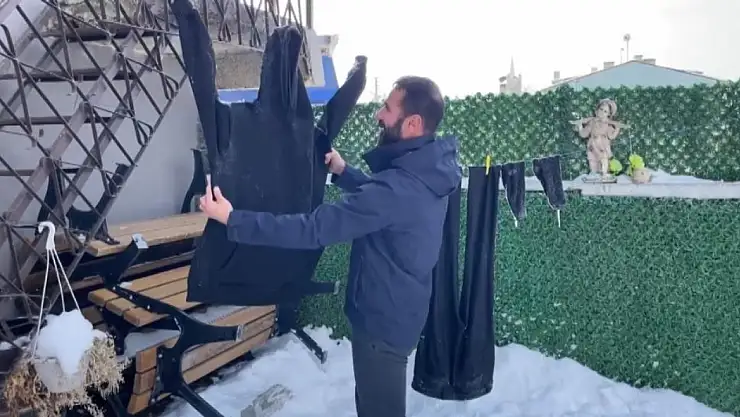 Çaldıran'da -27 derece görüldü! Doğu Anadolu buz tutuyor...