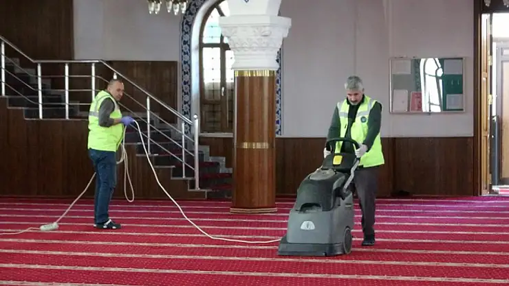 Camiler Ramazan ayına hazırlanıyor