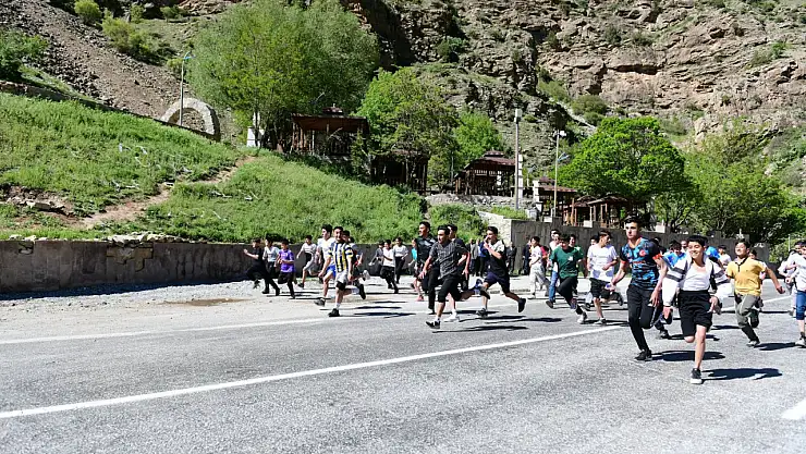 Çatak'ta 19 Mayıs koşusu düzenlendi