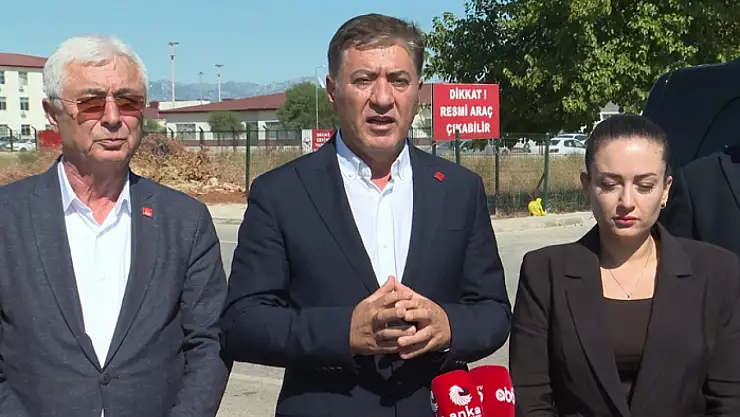 CHP'li Murat Emir, Muhittin Böcek'i ziyaret etti