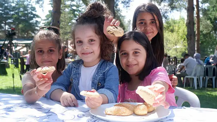 Çölyak hastaları piknikte buluştu