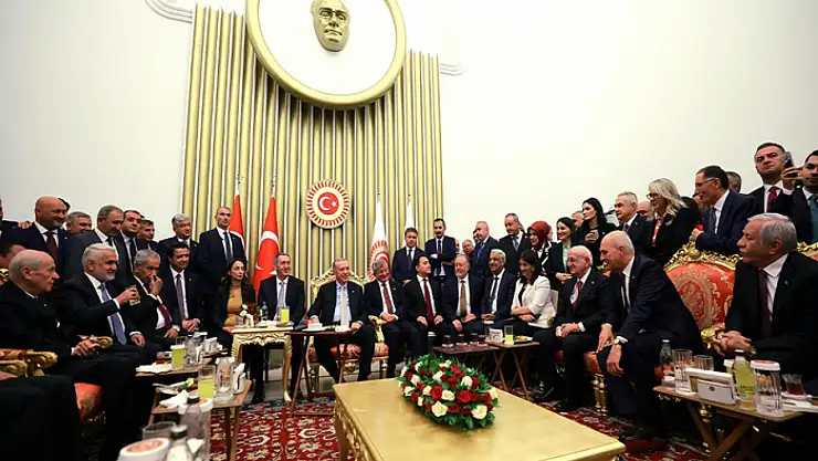 Cumhurbaşkanı Erdoğan, TBMM'de parti lideriyle buluştu