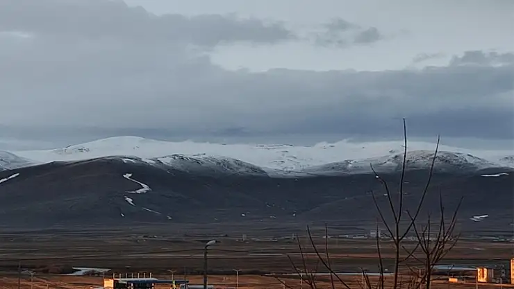 Dağlar beyaza büründü