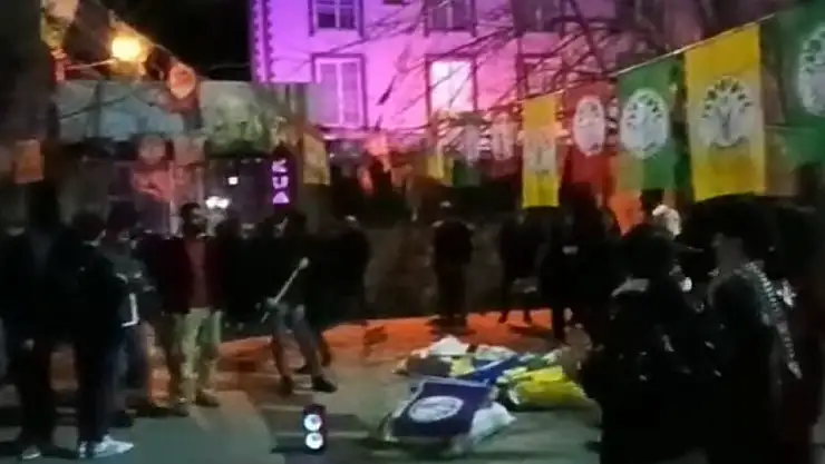 Dem Parti Van'da kutlamalara başladı