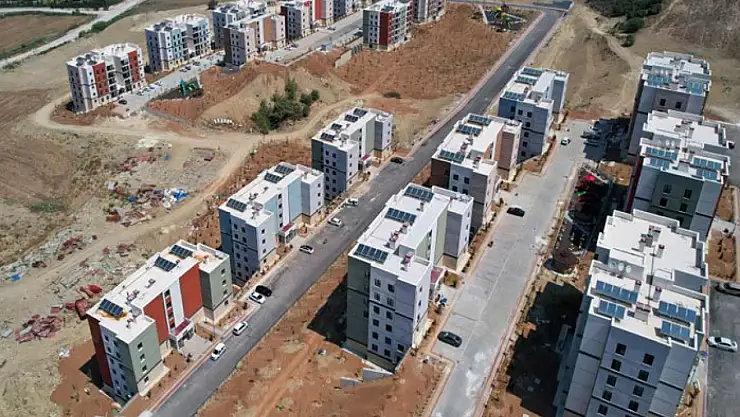 Depremzedeler için yeni TOKİ konutları yükseliyor