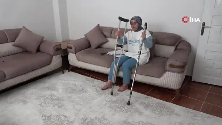 Diz ağrısıyla gittiği Dicle Üniversitesi Tıp Fakültesi Hastanesinde geçirdiği ameliyatla sakat kaldı