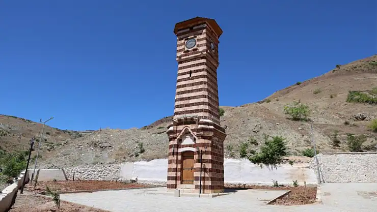 Doğu ve Güneydoğu'nun 125 yıllık saat kulesi