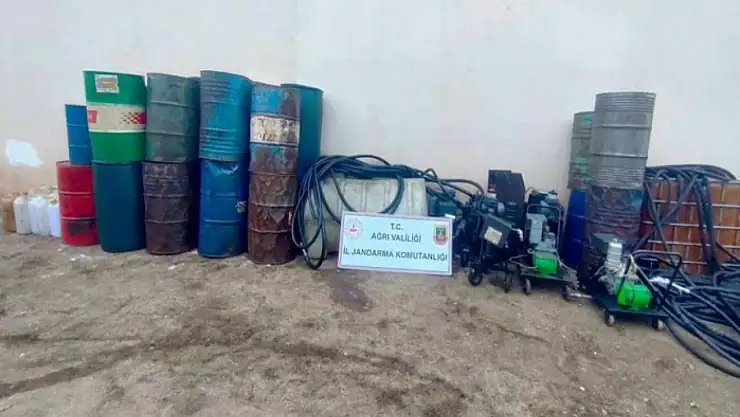 Doğubayazıt'ta 2 bin litre kaçak akaryakıt ele geçirildi