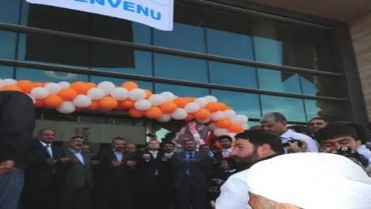 HÜRRİYET EĞİTİM KURUMLARI AÇILDI