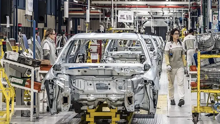 Dünya devi Türkiye'de fabrika kuracak: Binlerce kişiye yeni iş fırsatı!