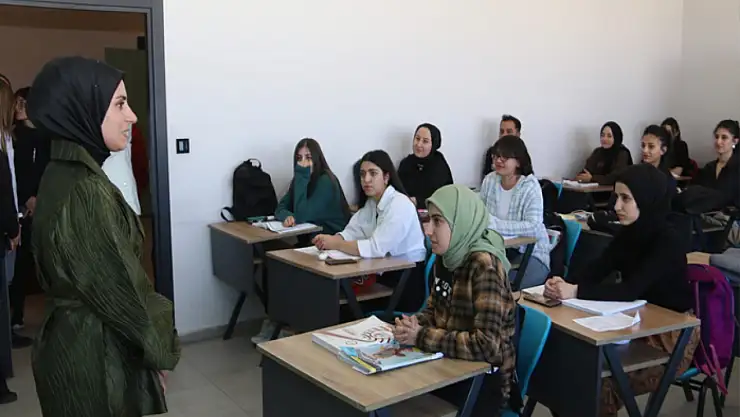 Edremit Belediyesi'nden bilgi yarışması