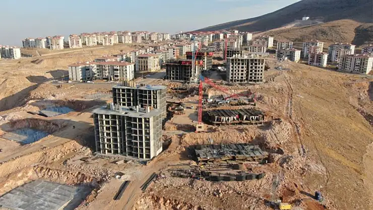 Elazığ'da 608 konutun yapımı hızla devam ediyor