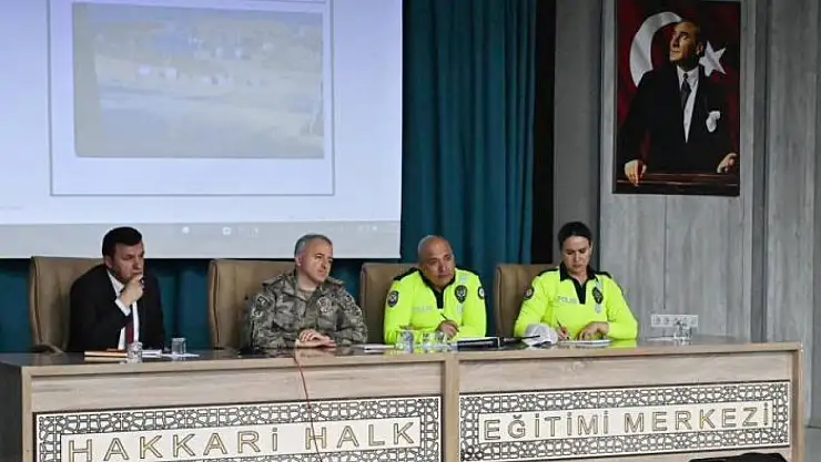 Emniyet Müdürü Ayata, şoför esnafıyla bir araya geldi