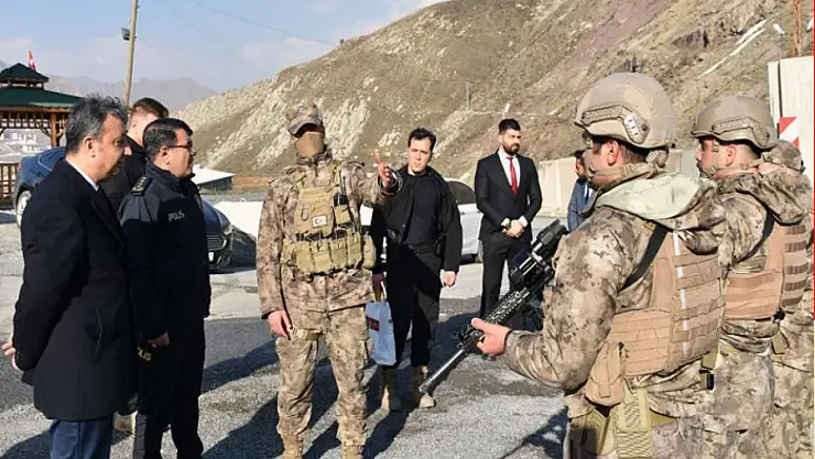 Emniyet Müdürü Yılmaz, görevli polislerin bayramını kutladı