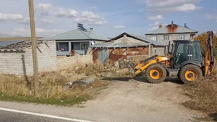 Erciş Belediyesi'nin çalışmaları sürüyor