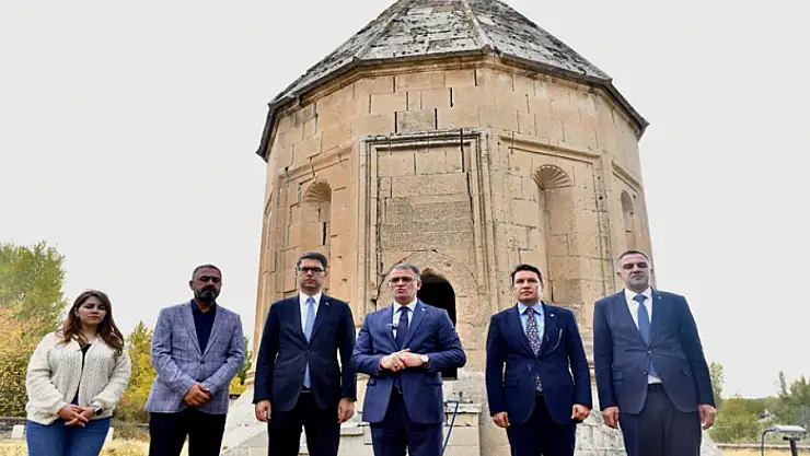 Erciş Kadem Paşa Kümbeti restore ediliyor