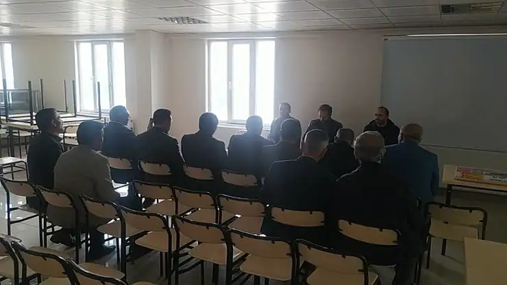 Erciş'li çiftçilere bilgilendirme toplantısı