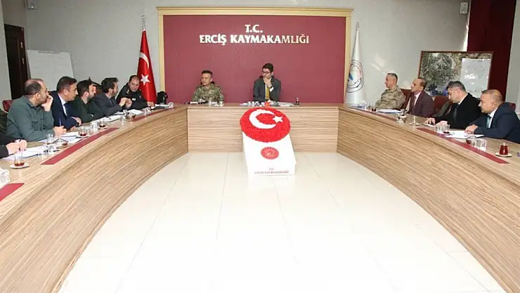 Erciş'te 'El Yapımı Patlayıcılarla Mücadele Toplantısı' yapıldı