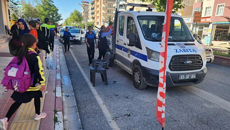 Erciş'te kaldırım işgaline geçit yok