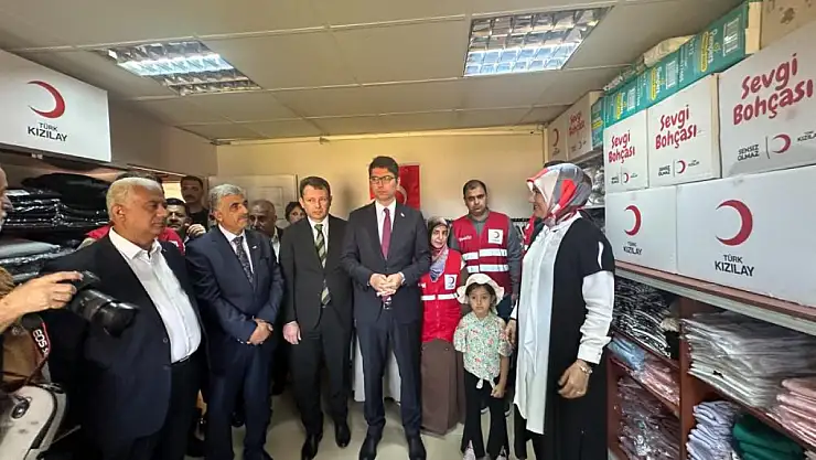 Erciş'te Kızılay Sosyal Destek Merkezi açıldı
