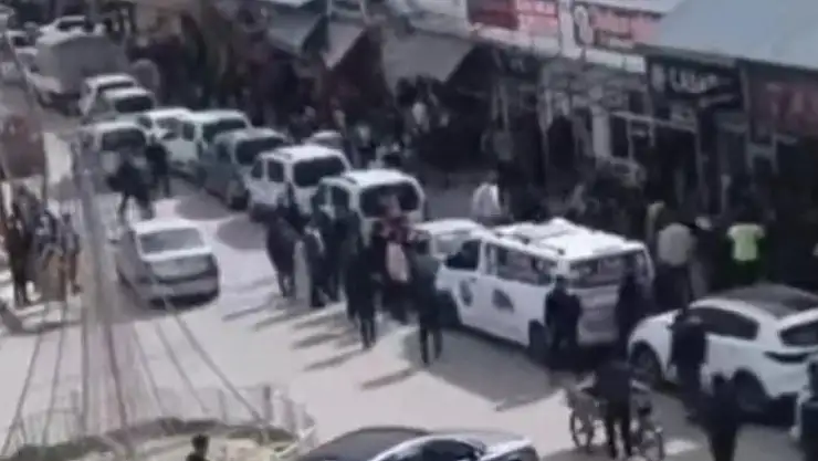 Erciş'te taşlı sopalı kavga