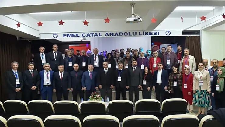 Erzurum'da 'Öğretmenlerin bakış açısıyla eğitimde öne çıkan konular' çalıştayı