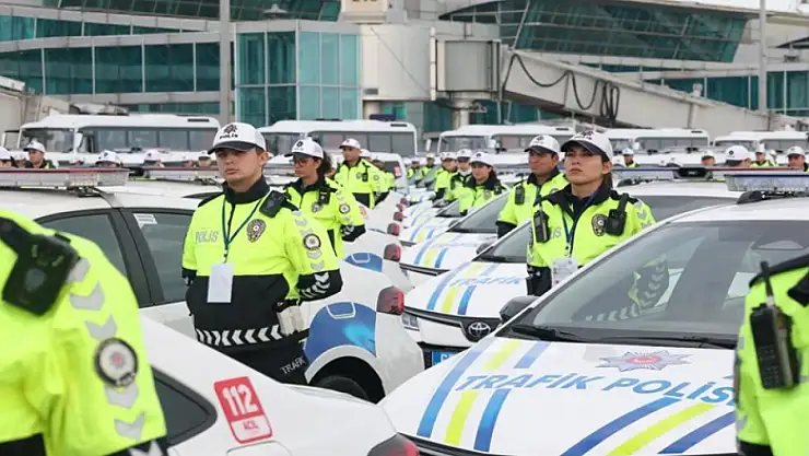 Erzurum'da polis ve jandarmaya 74 araç takviyesi