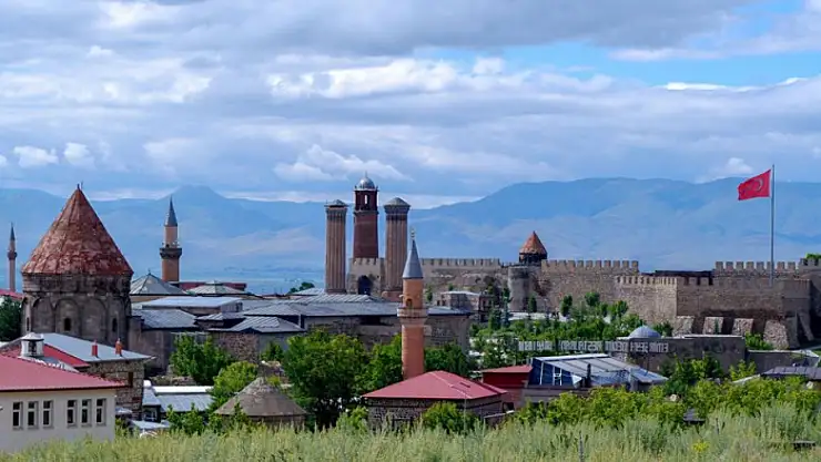 Erzurum'un yükselişini başlatan emir