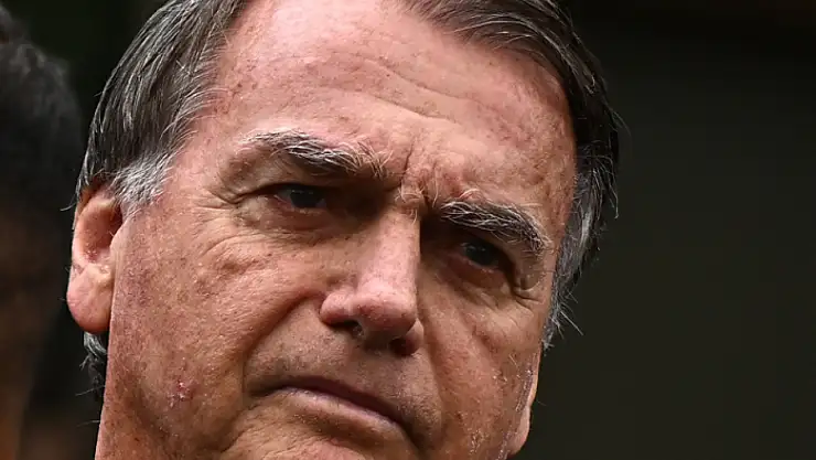 Ev hapsindeki eski Brezilya Devlet Başkanı Bolsonaro'ya gözaltı