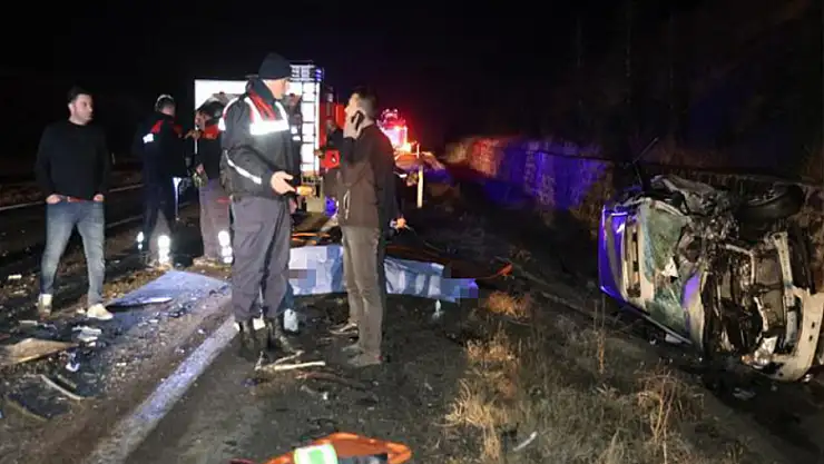 Feci kazada 3 kişi hayatını kaybetti
