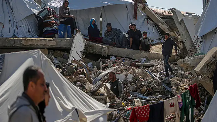 Gazze'de can kaybı 50 bin 82'ye yükseldi