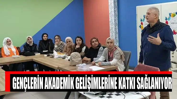  Gençlerin akademik gelişimlerine katkı sağlanıyor